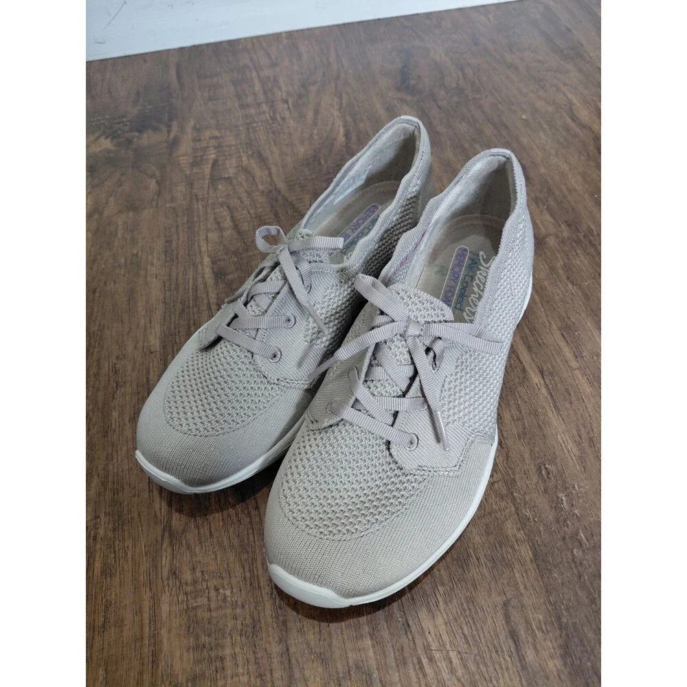 Skechers Memory Foam Shoes Womens 8 Tan Walking Comfort Casual Sneakers